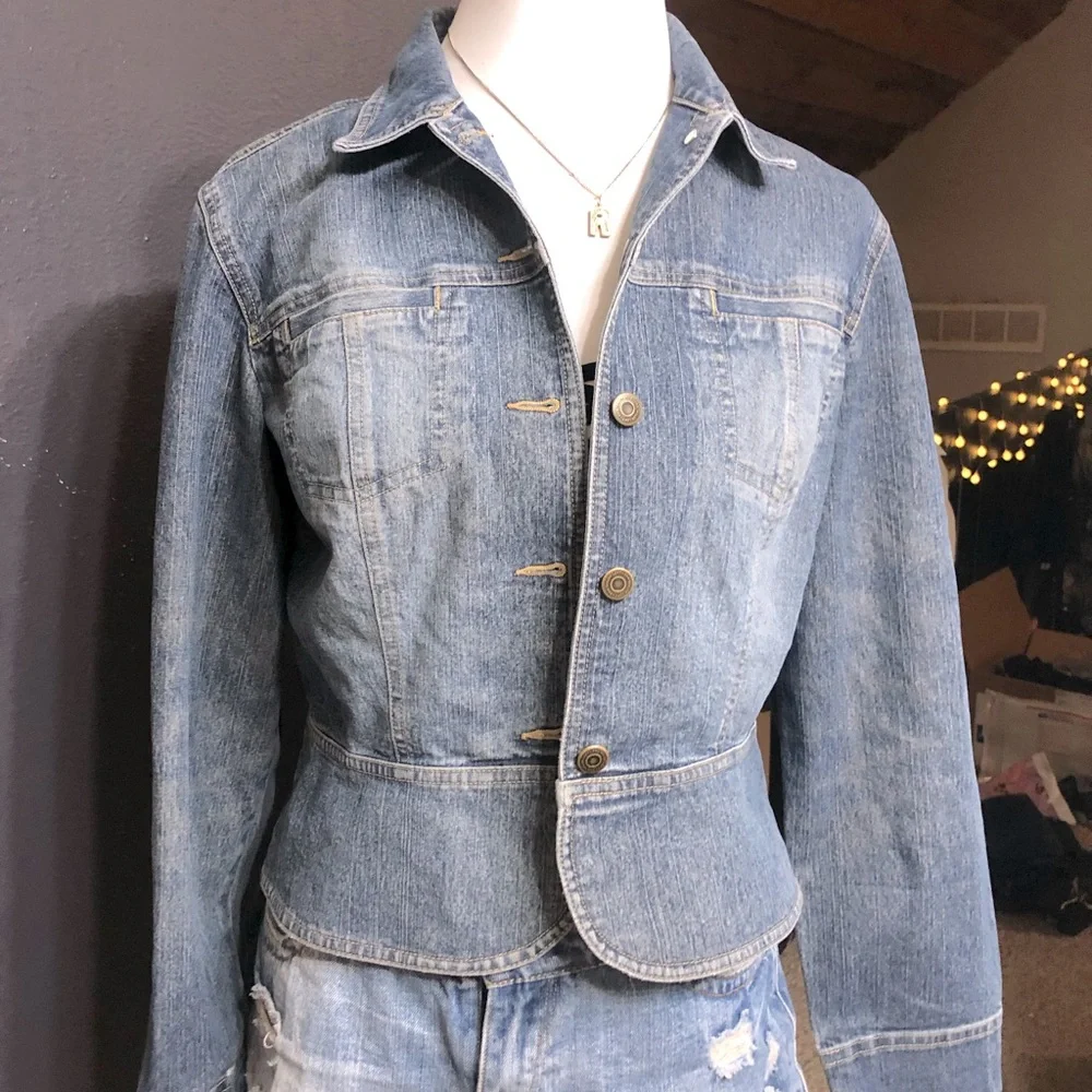 Ann Taylor Loft Denim Jacket size 6 preplum style